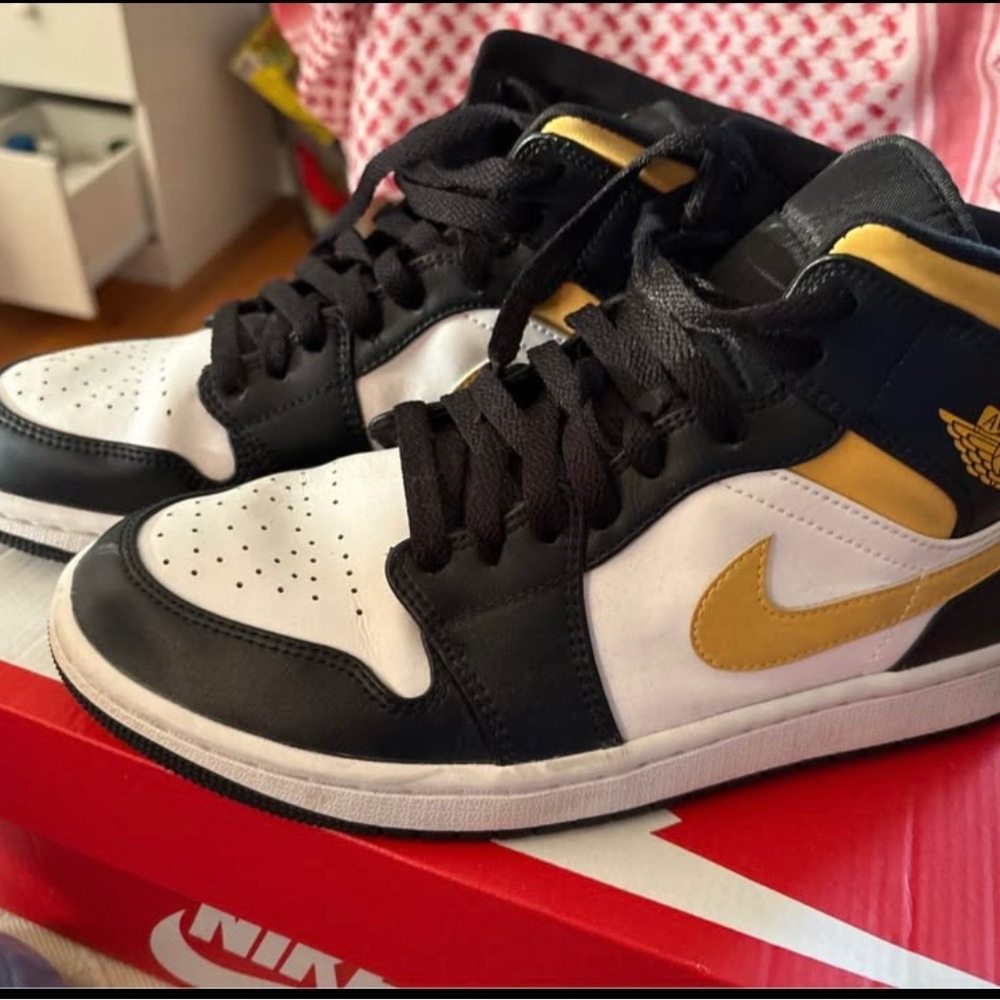 Air Jordan 1 mid (unisex)